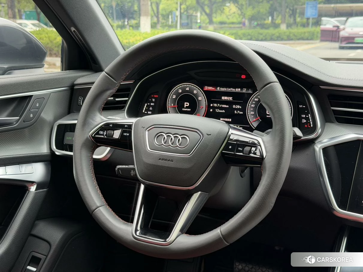 Audi A6L id 4473814 из Китая 7