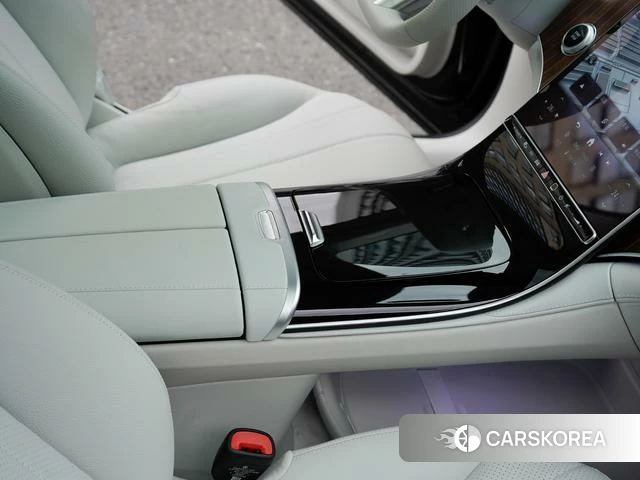 Mercedes-Benz EQE id 4028223 из Китая 7