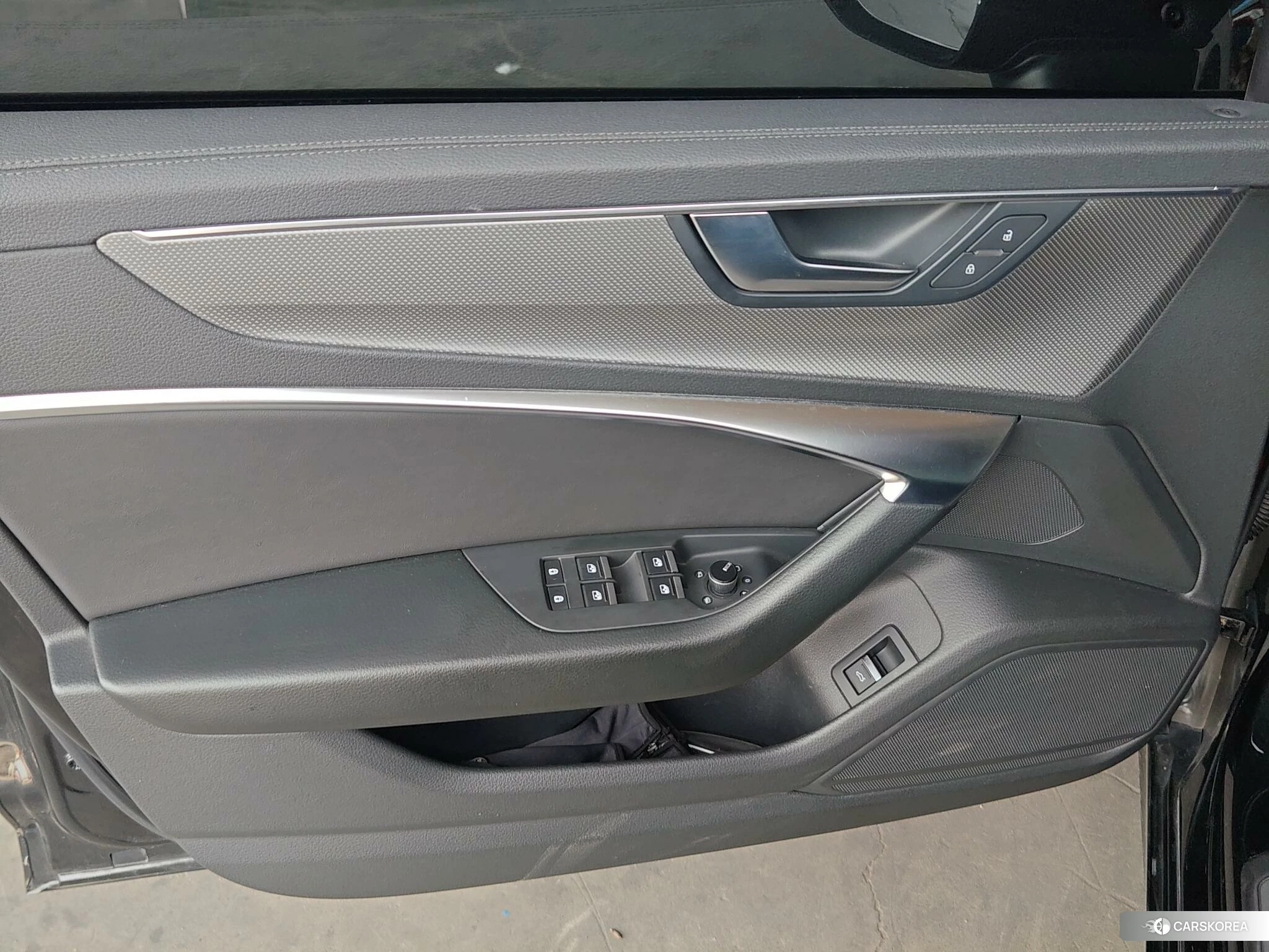 Audi A6L id 4515123 из Китая 7