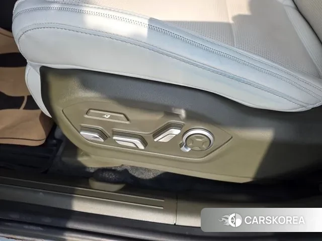 Hyundai Santa Fe (MX5) id 3365836 из Кореи 7