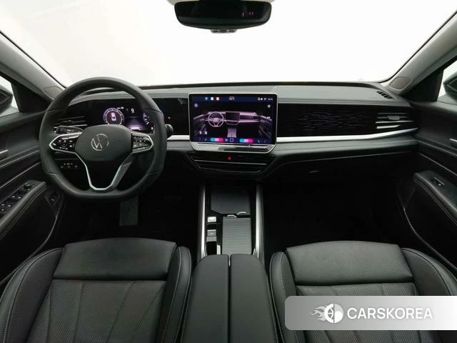 Volkswagen Passat id 4348599 из Китая 7
