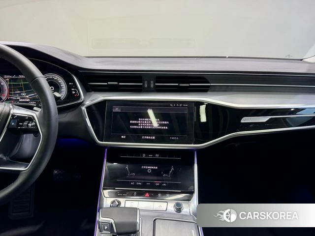Audi A7L id 3849801 из Китая 7