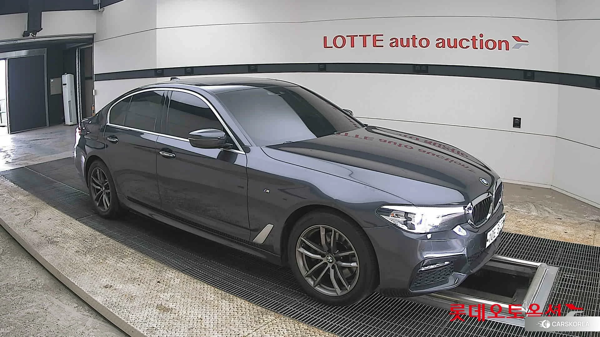 BMW  520d id 3875656 из Кореи 7