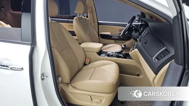 Kia The New Carnival id 3374756 из Кореи 7