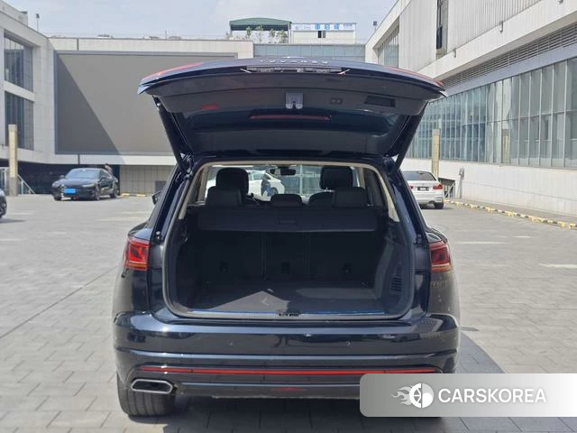 Volkswagen Touareg id 4259743 из Китая 7