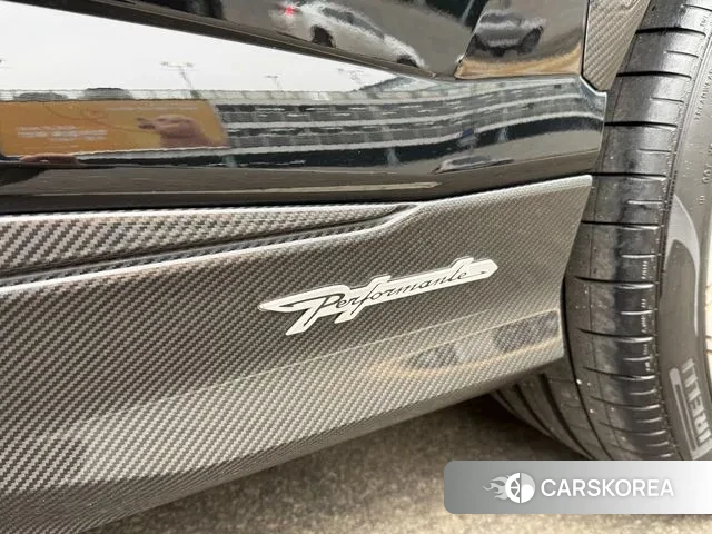 Lamborghini Urus id 3690118 из Кореи 7