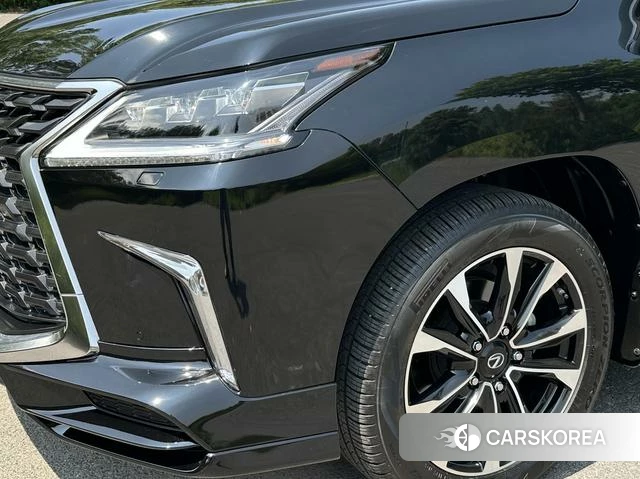Lexus LX id 4262153 из Китая 7