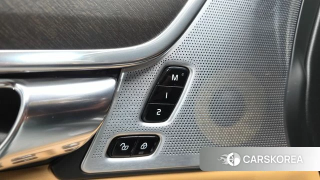 Volvo V90 Cross-Country id 3853413 из Кореи 7