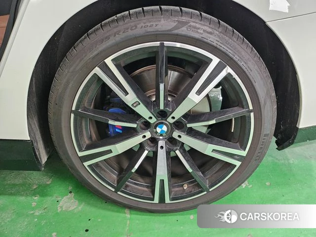 BMW 5 Series (G60) id 4729787 из Кореи 7