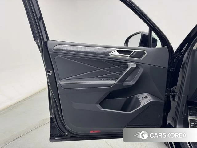 Volkswagen Tiguan L id 4258703 из Китая 7
