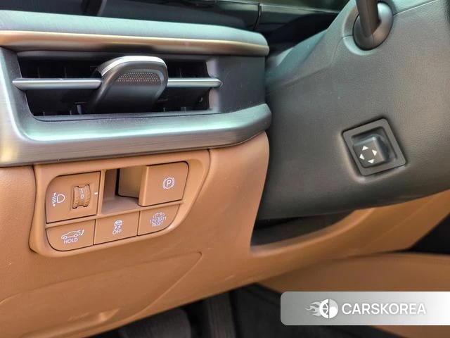 Hyundai Grandeur Hybrid (GN7) id 3850807 из Кореи 7