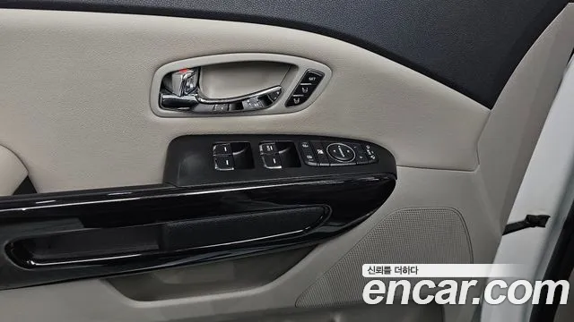 Kia The New Carnival id 2658878 из Кореи 7