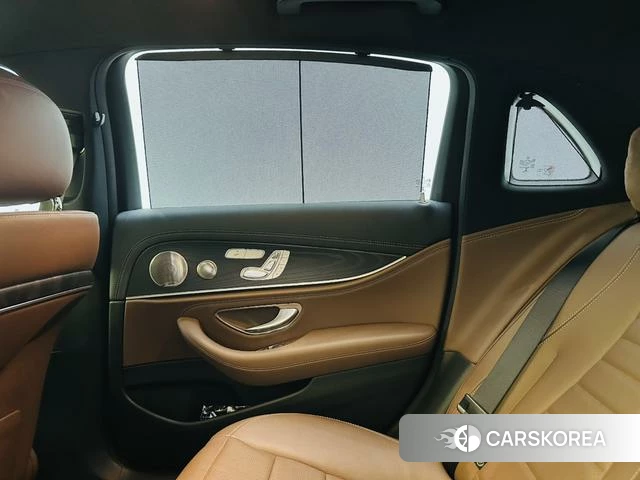 Mercedes-Benz E-class id 4359632 из Китая 7