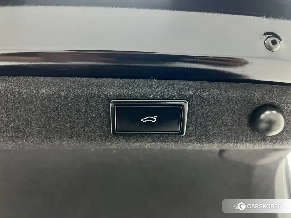 Skoda Superb id 4653775 из Китая 8