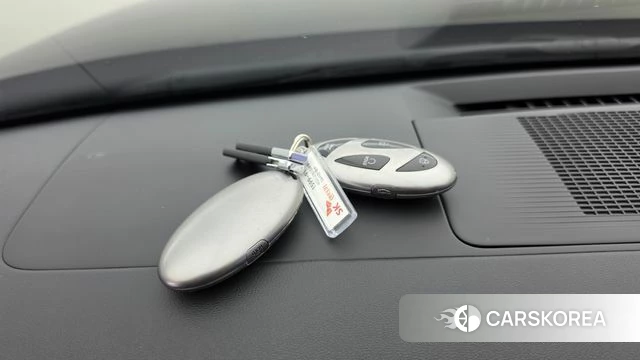 Hyundai Grandeur Hybrid (GN7) id 4928989 из Кореи 7