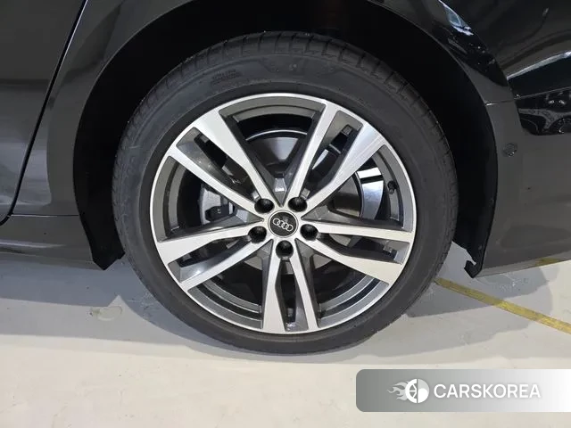 Audi A6 (C8) id 3340276 из Кореи 7