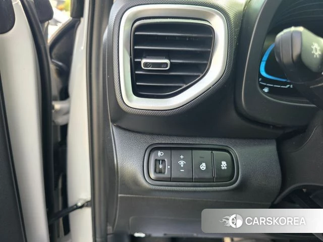 Hyundai Venue id 4871229 из Кореи 7