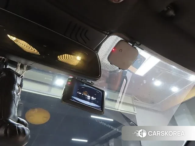 BMW 5 Series (G30) id 3766798 из Кореи 7