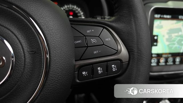 Jeep Renegade id 4389601 из Кореи 7