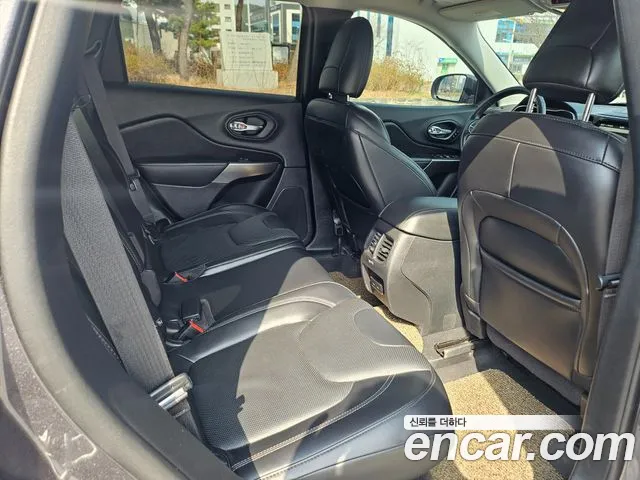 Jeep Cherokee (KL) id 2590006 из Кореи 7