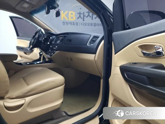 Kia The New Carnival id 4842683 из Кореи 7