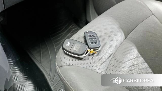 Hyundai The New Grand Starex id 3905834 из Кореи 7