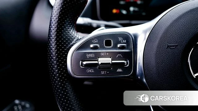 Mercedes-Benz GLA - Class H247 id 3807457 из Кореи 7