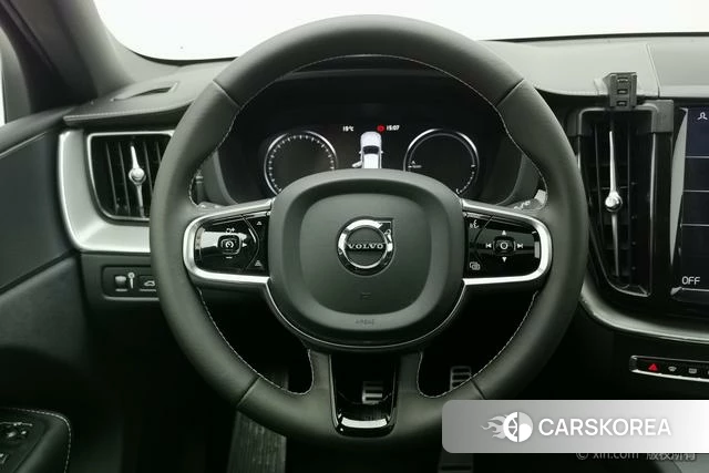 Volvo XC60 PHEV id 4213658 из Китая 7