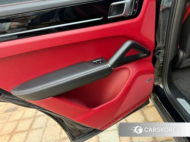 Porsche Cayenne (PO536) id 3833085 из Кореи 7