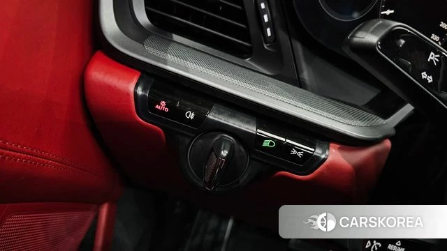 Porsche 911(992) id 4356295 из Кореи 7