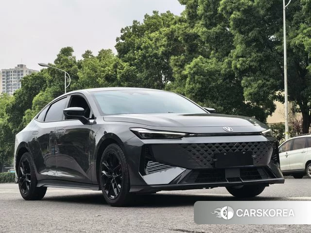 Chang'an UNI-V id 4392189 из Китая 7