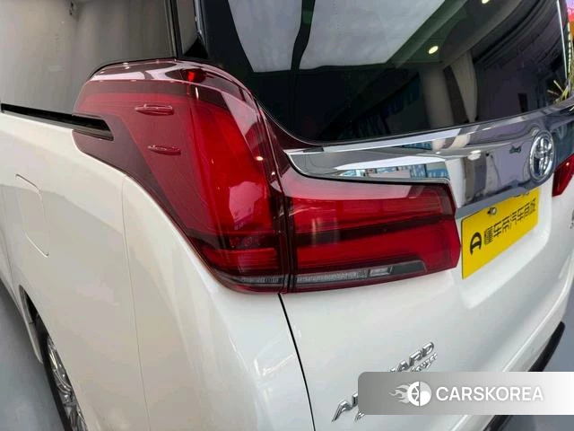 Toyota Elfa id 4239001 из Китая 7