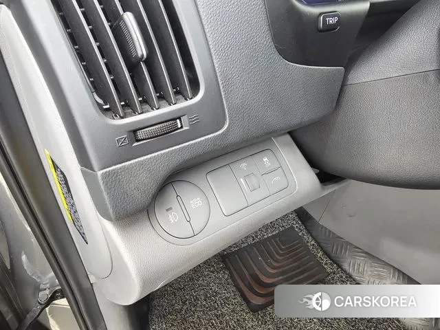 Hyundai The New Grand Starex id 3402328 из Кореи 7