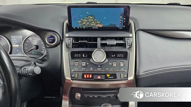 Lexus NX300h id 3640937 из Кореи 7