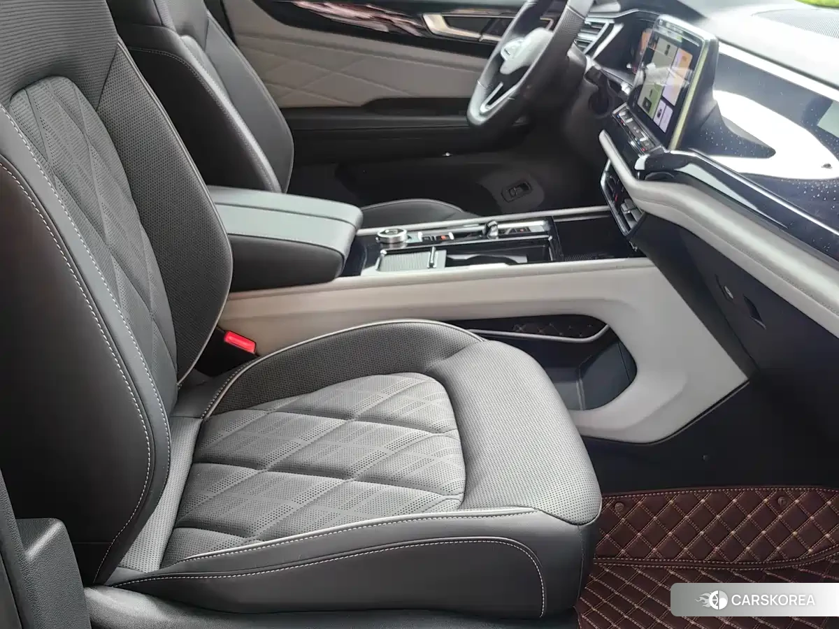 Volkswagen Touareg id 4634851 из Китая 7