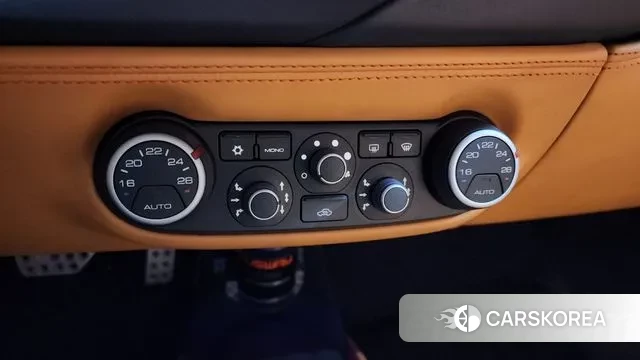 Ferrari 488 Spider id 3536326 из Кореи 7