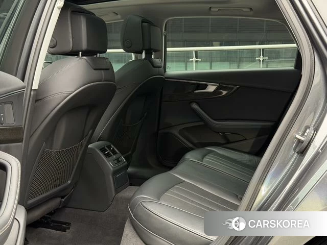 Audi A4L id 4300819 из Китая 7