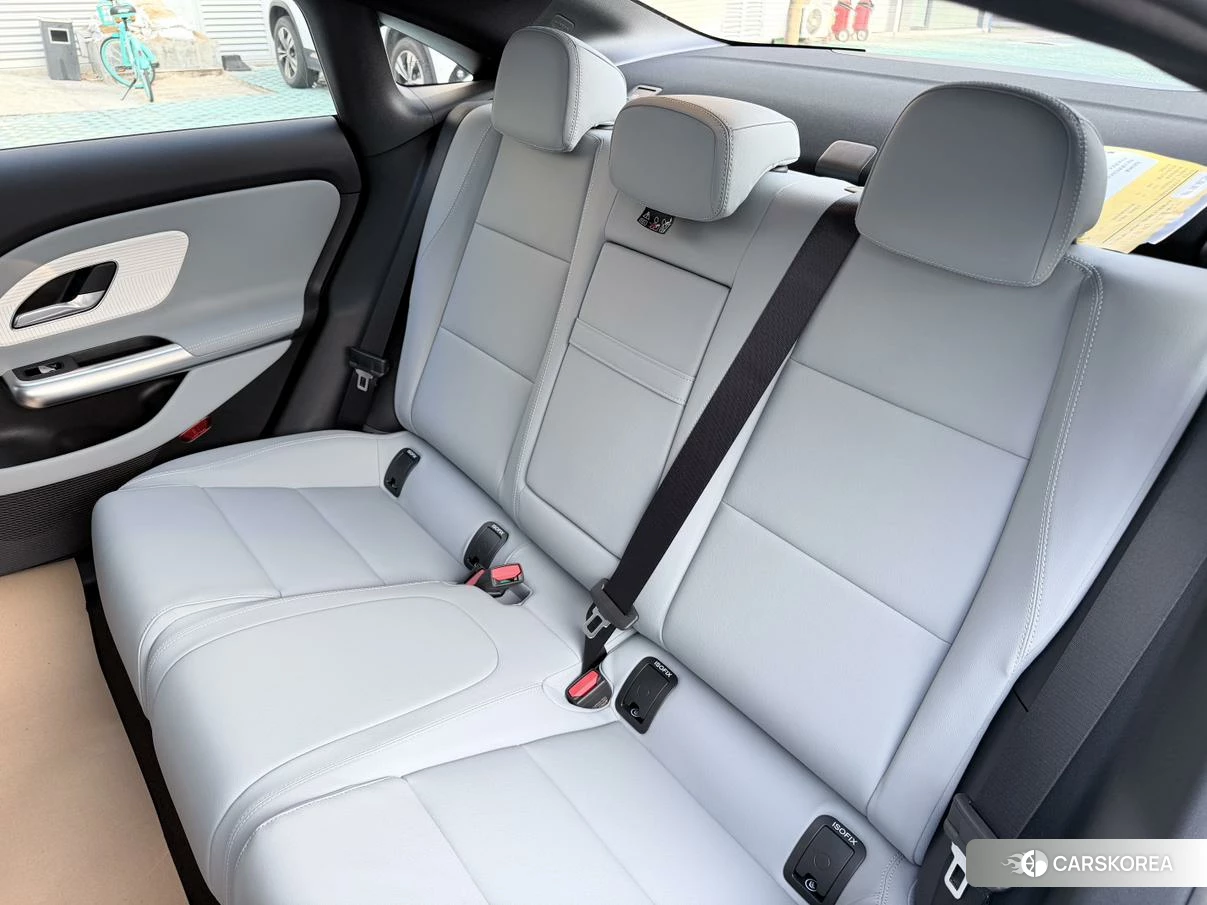 Mercedes-Benz CLA EV id 4452799 из Китая 7