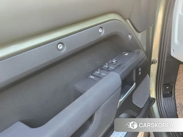 Land Rover Defender (L663) id 3612023 из Кореи 7