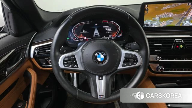BMW 5 Series (G30) id 4872509 из Кореи 7