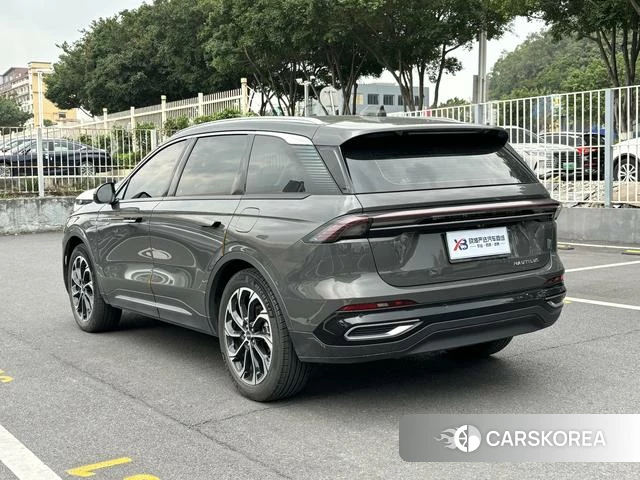 Lincoln Navigator id 4220938 из Китая 7