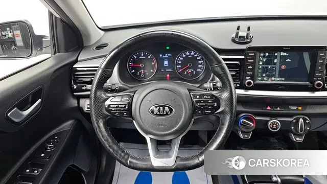 Kia Stonic id 3772769 из Кореи 7