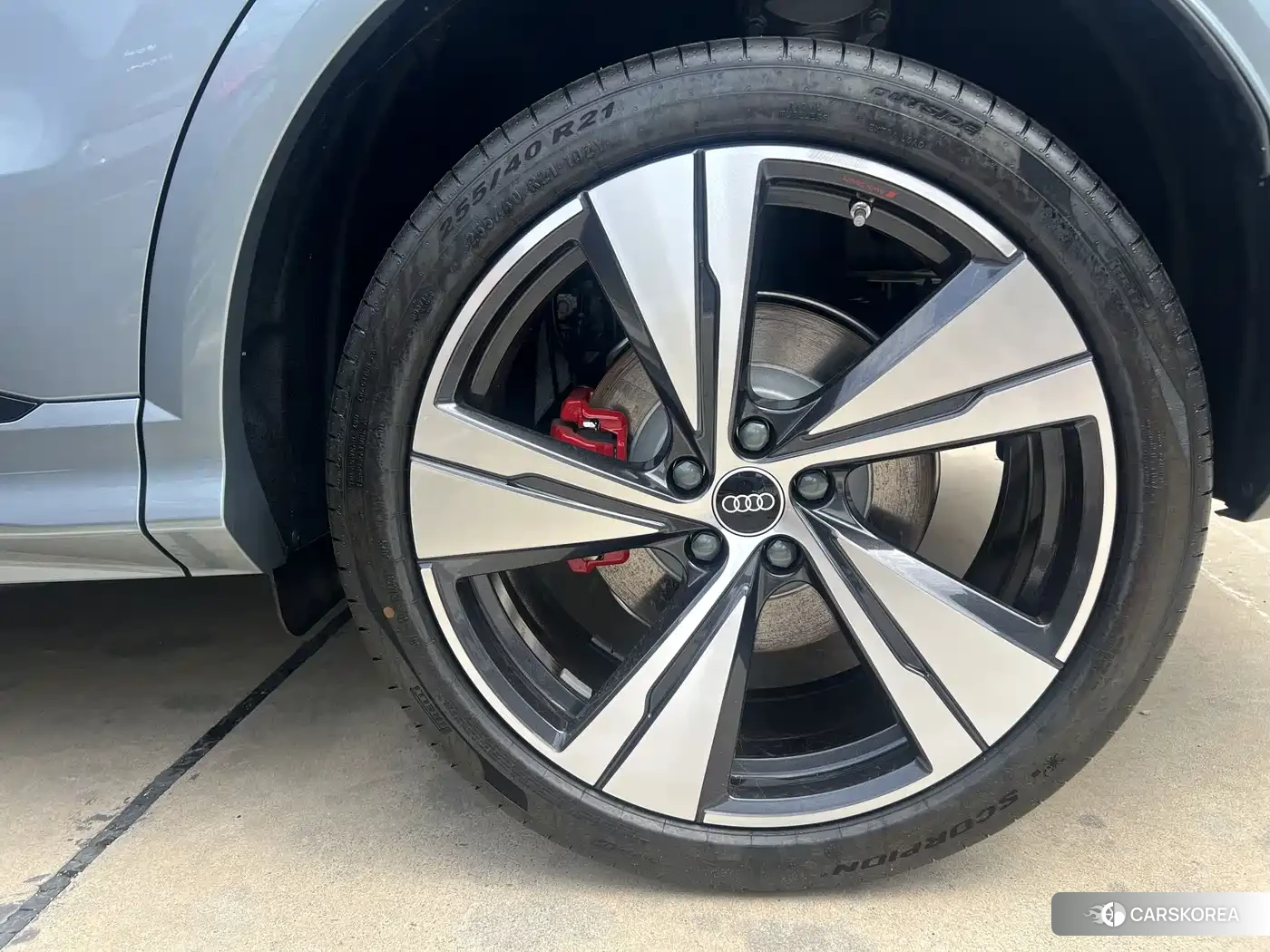 Audi Q5L id 4664628 из Китая 7