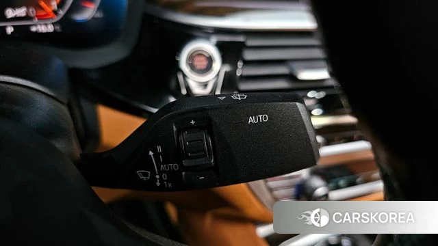 BMW 5 Series (G30) id 3843354 из Кореи 7