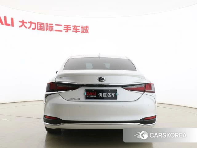 Lexus ES id 4307625 из Китая 7