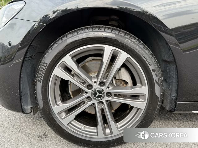 Mercedes-Benz E-class id 4274487 из Китая 7
