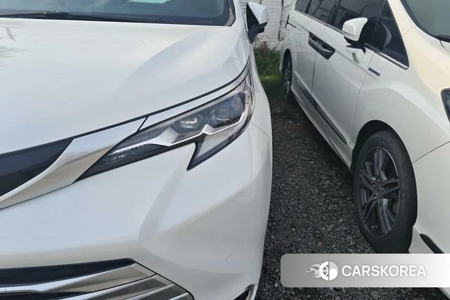 Toyota Saina id 4261790 из Китая 7