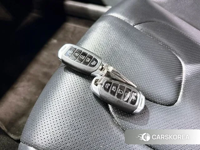 Hyundai Avante (CN7) id 3421418 из Кореи 7