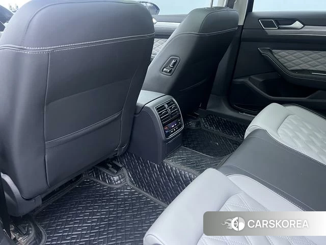 Volkswagen Magotan id 4263113 из Китая 7