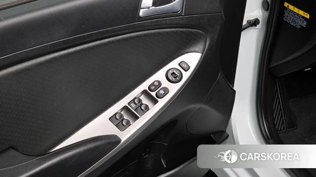 Hyundai Accent (New type) id 3899525 из Кореи 7